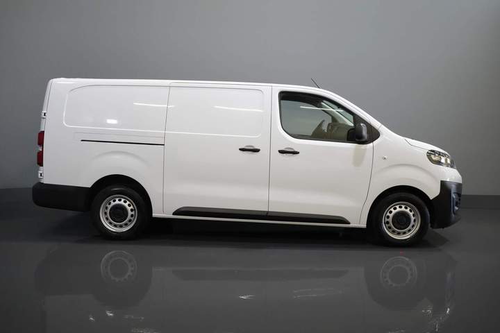 Fiat Scudo Van 2.0 MJ 145 hp Aut. L3 Innenraum/ Standheizung/ Sitzheizung/ Cruise/ Klimaanlage/ Abschlepphaken