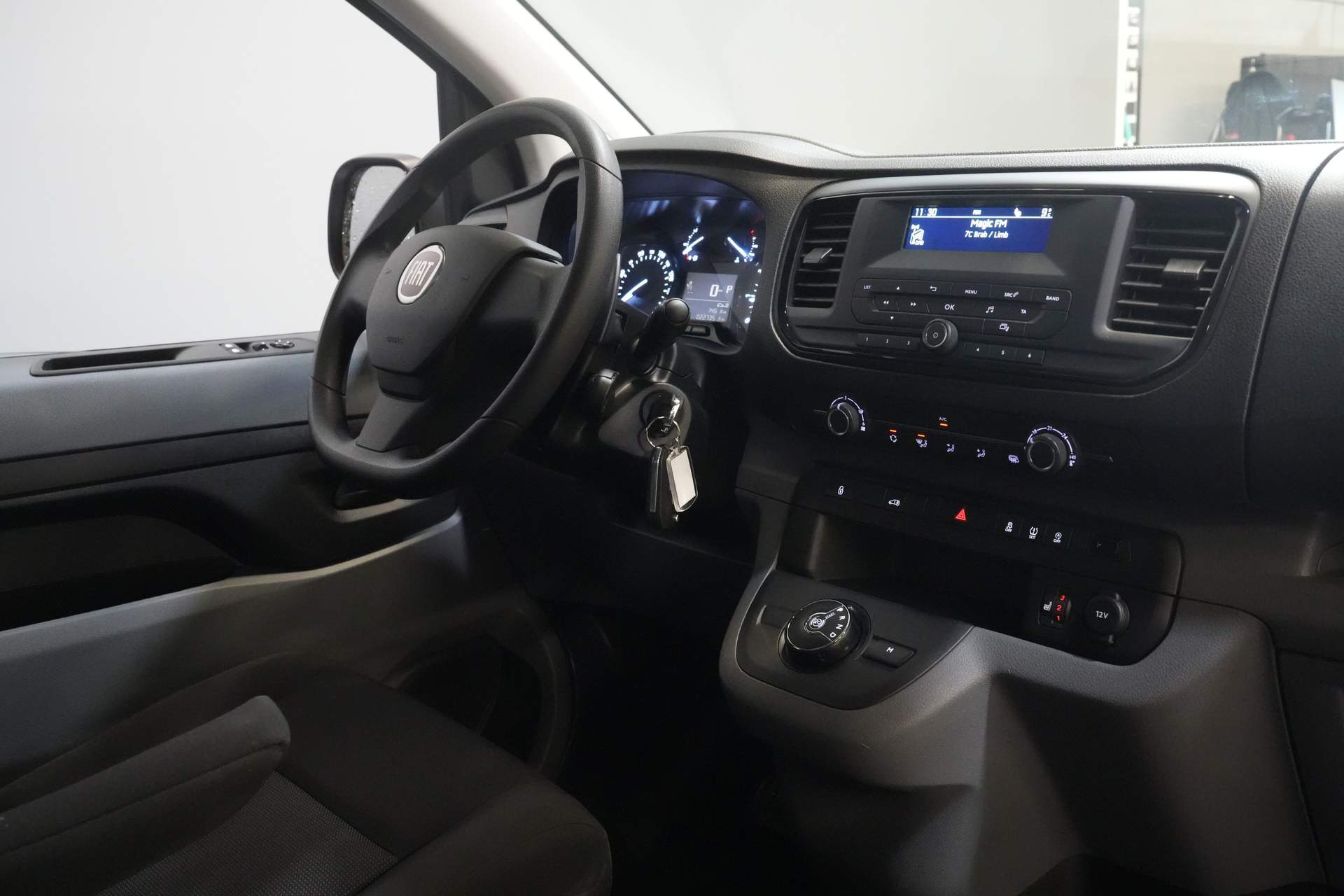 Fiat Scudo Van 2.0 MJ 145 hp Aut. L3 Innenraum/ Standheizung/ Sitzheizung/ Cruise/ Klimaanlage/ Abschlepphaken