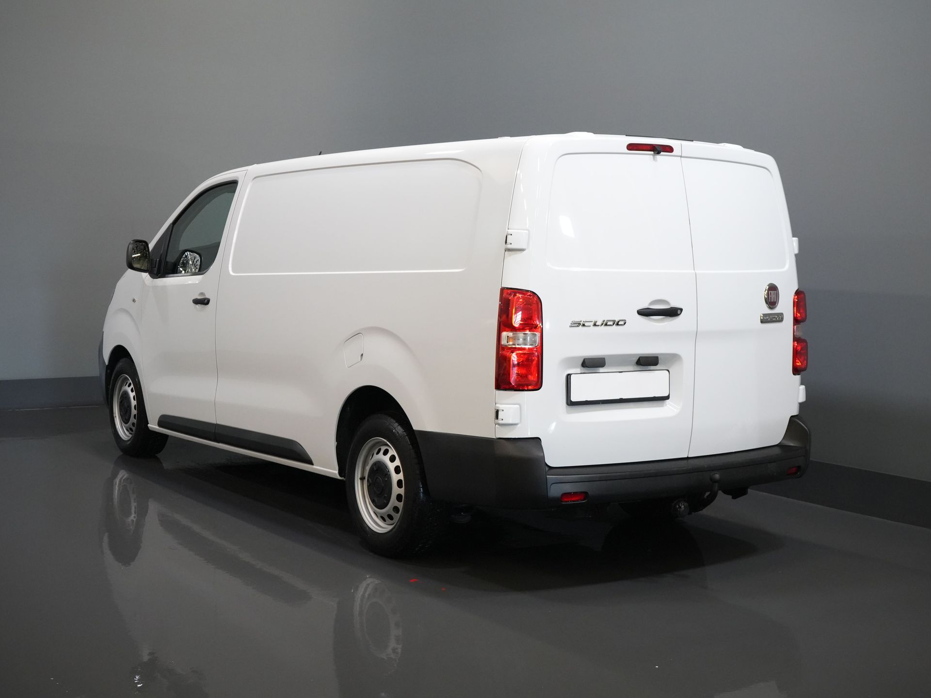 Fiat Scudo Van 2.0 MJ 145 KM Aut. L3 Wnętrze/ Ogrzewanie postojowe/ Ogrzewanie siedzeń/ Tempomat/ Klimatyzacja/ Hak holowniczy