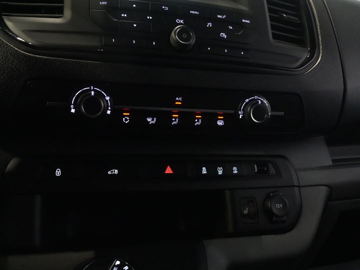 Fiat Scudo Van 2.0 MJ 145 KM Aut. L3 Wnętrze/ Ogrzewanie postojowe/ Ogrzewanie siedzeń/ Tempomat/ Klimatyzacja/ Hak holowniczy