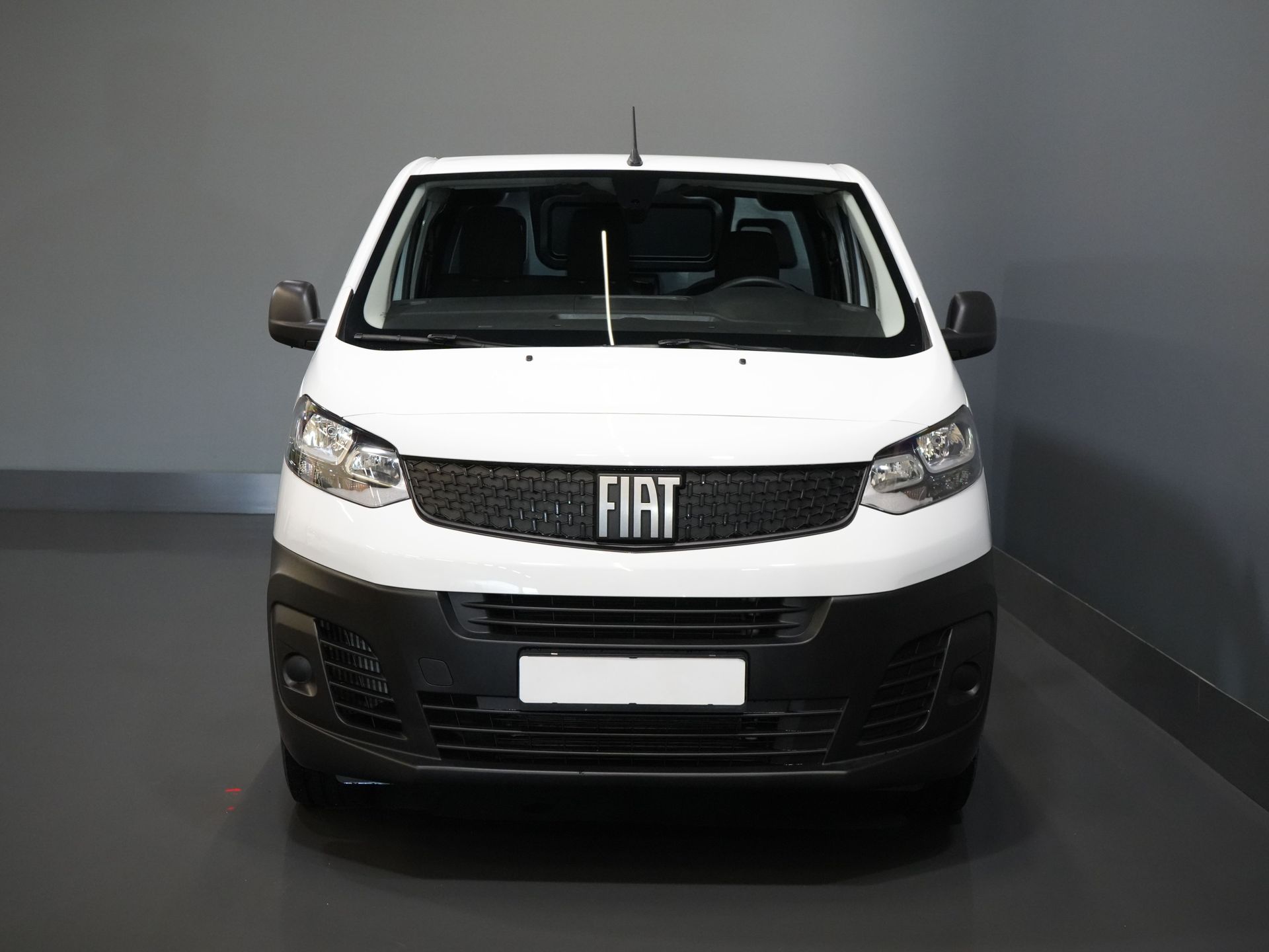 Fiat Scudo Van 2.0 MJ 145 KM Aut. L3 Wnętrze/ Ogrzewanie postojowe/ Ogrzewanie siedzeń/ Tempomat/ Klimatyzacja/ Hak holowniczy
