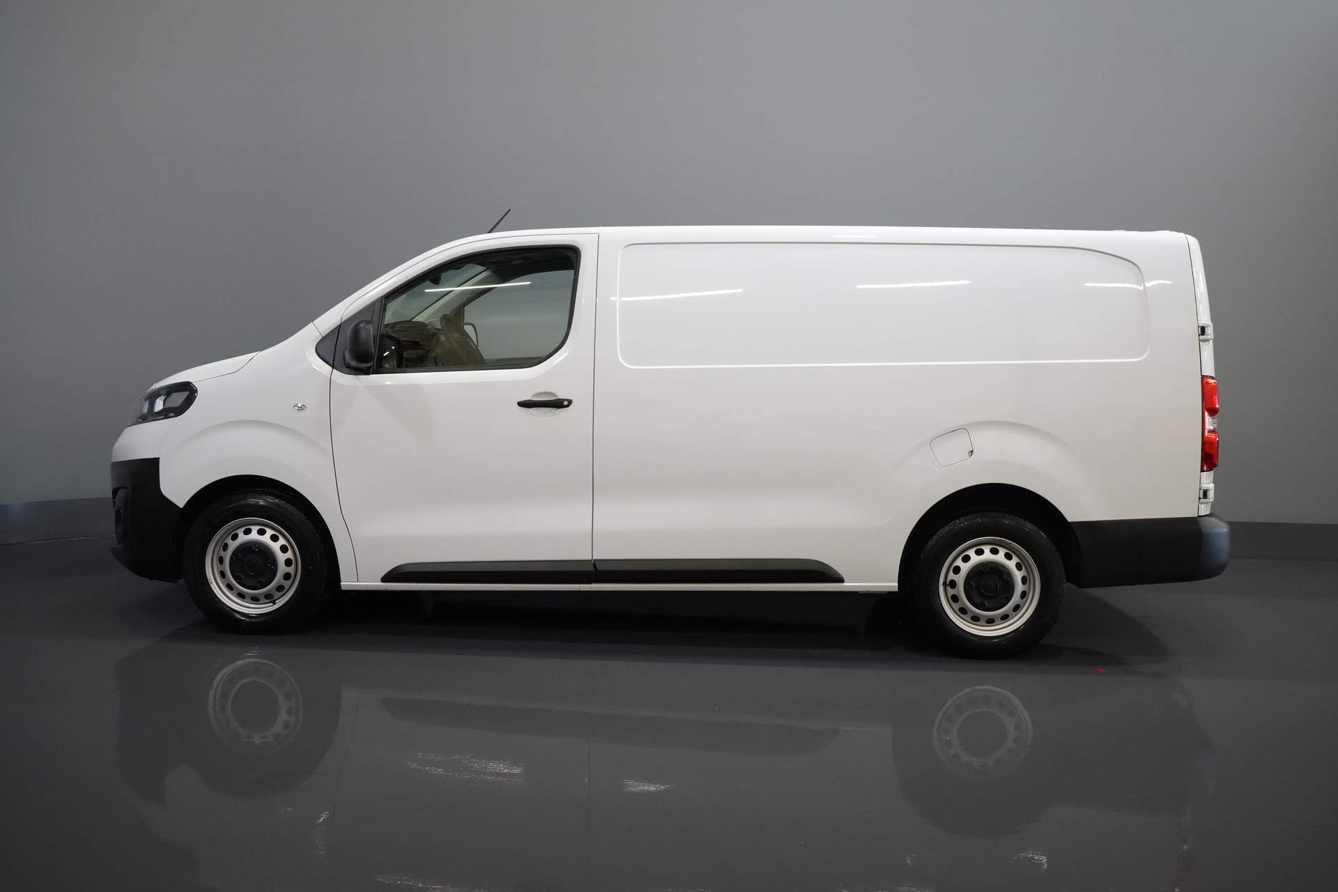 Fiat Scudo Van 2.0 MJ 145 hp Aut. L3 Innenraum/ Standheizung/ Sitzheizung/ Cruise/ Klimaanlage/ Abschlepphaken