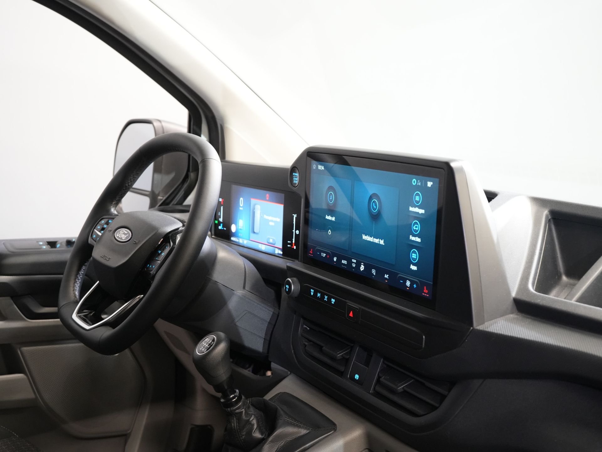 Ford Transit Custom Van 2.0 TDCI 135 cv LED/ Carplay/ 2.8t Remolqueverm./ Direcciónverm./ Stoelverw./ Clima/ Cámara/ Crucero/ PDC