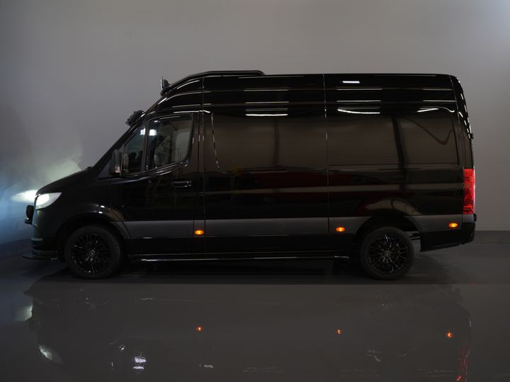 Mercedes-Benz Sprinter Furgoneta 317 CDI Aut. L2H2 3.5t Trekverm./ Gev.Stoel/ Standkachel/ Carplay/ Camera/ Navi/ Cruise/ DAB/ LMV/ Sidebars/ Towbar