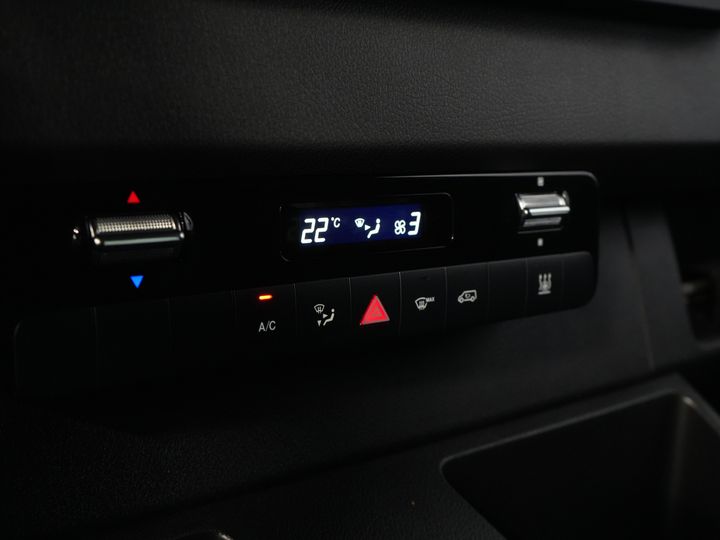 Mercedes-Benz Sprinter Furgoneta 317 CDI Aut. L2H2 3.5t Trekverm./ Gev.Stoel/ Standkachel/ Carplay/ Camera/ Navi/ Cruise/ DAB/ LMV/ Sidebars/ Towbar