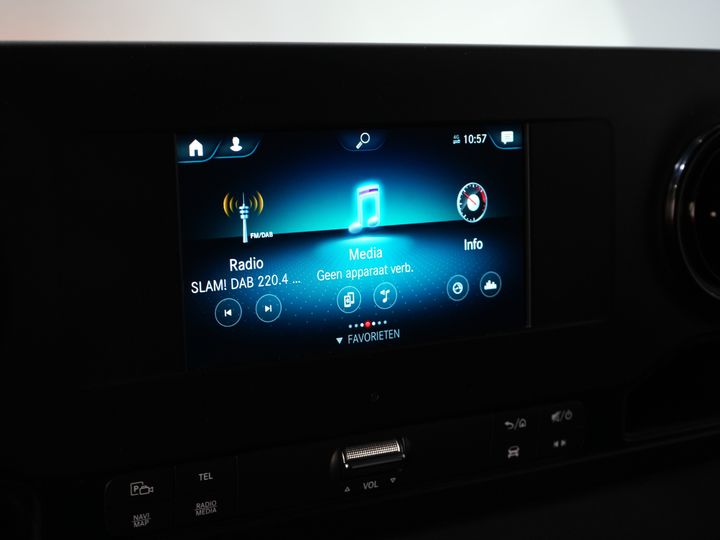 Mercedes-Benz Sprinter Furgoneta 317 CDI Aut. L2H2 3.5t Trekverm./ Gev.Stoel/ Standkachel/ Carplay/ Camera/ Navi/ Cruise/ DAB/ LMV/ Sidebars/ Towbar