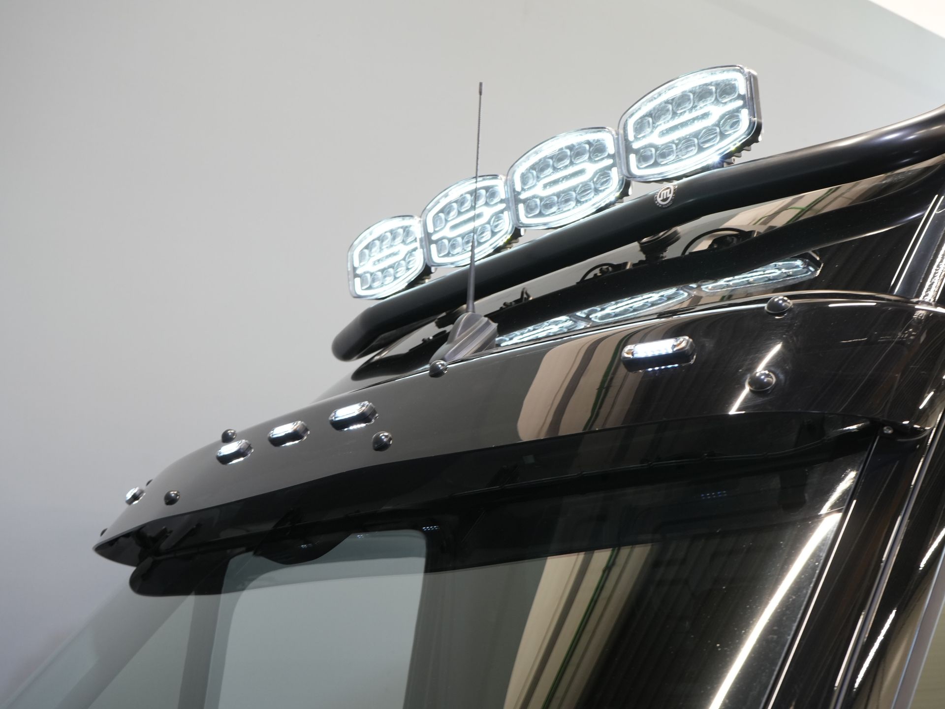 Mercedes-Benz Sprinter Furgoneta 317 CDI Aut. L2H2 3.5t Trekverm./ Gev.Stoel/ Standkachel/ Carplay/ Camera/ Navi/ Cruise/ DAB/ LMV/ Sidebars/ Towbar