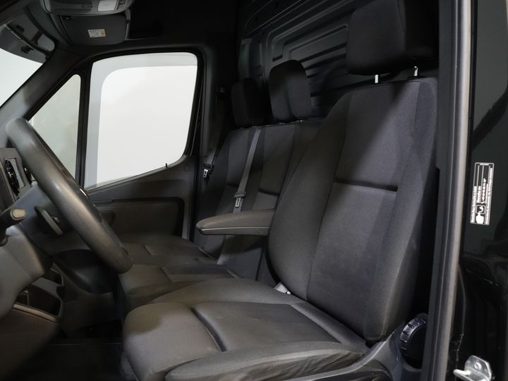 Mercedes-Benz Sprinter Furgoneta 317 CDI Aut. L2H2 3.5t Trekverm./ Gev.Stoel/ Standkachel/ Carplay/ Camera/ Navi/ Cruise/ DAB/ LMV/ Sidebars/ Towbar