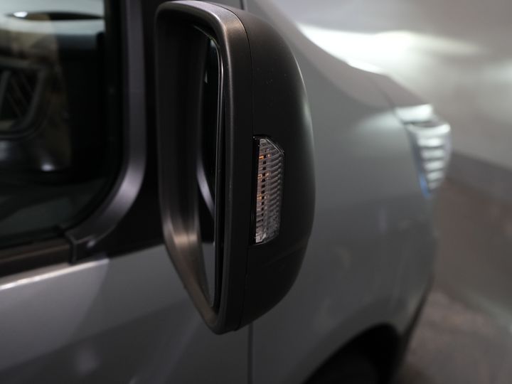 Renault Trafic Van 2.0 dCi 130 hp L2 BPM FREE! DC Doppelkabine LED/ 2x Schiebetür/ Navi/ Carplay/ Kamera/ PDC/ Tempomat
