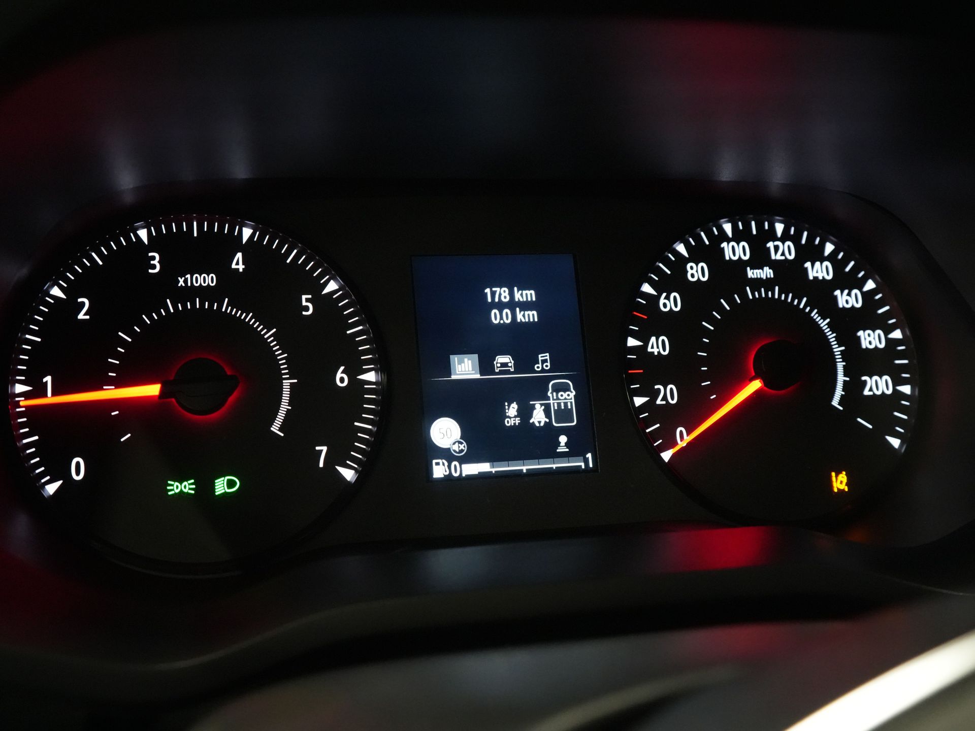 Renault Trafic Van 2.0 dCi 130 hp L2 BPM FREE! DC Doppelkabine LED/ 2x Schiebetür/ Navi/ Carplay/ Kamera/ PDC/ Tempomat
