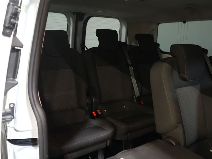Ford Transit Custom Passenger Transport Tourneo 2.0 TDCI € 30,182 incl. TVA/BPM Trend Combi/ Kombi/ 9 Person/ 9 P/ Cruise/ PDC/ Airco