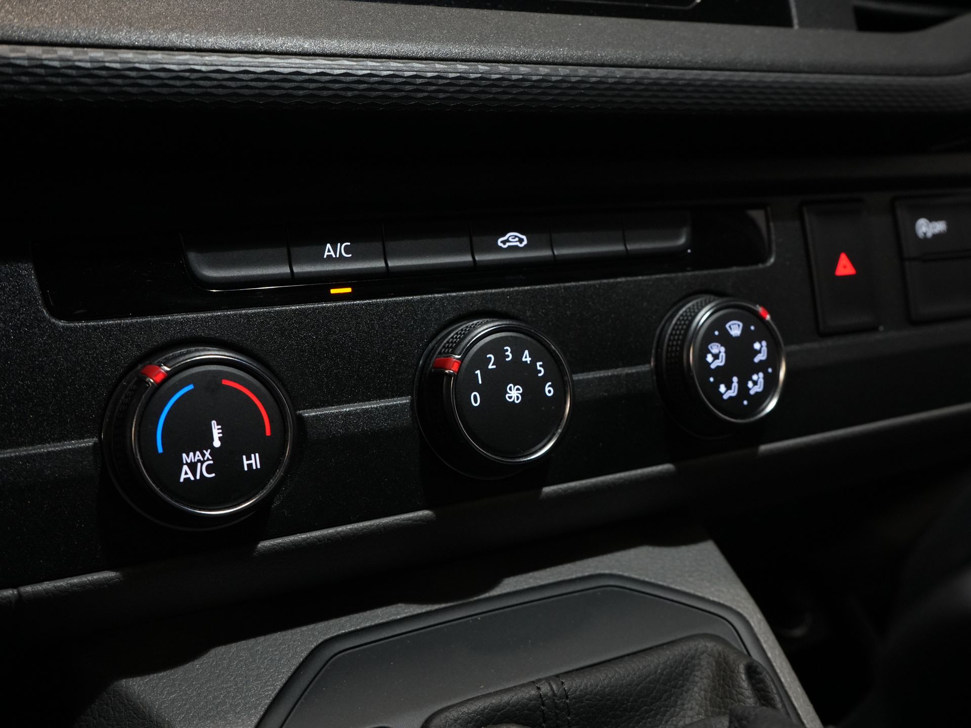 Volkswagen Transporter Furgone 2.0 TDI 150 cv DSG Aut. Carplay/ Airco/ Cruise/ PDC/ DAB