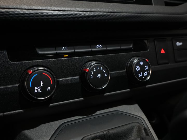 Volkswagen Transporter Furgone 2.0 TDI 150 cv DSG Aut. Carplay/ Airco/ Cruise/ PDC/ DAB