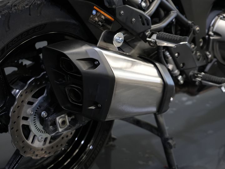 Kawasaki Sport/tour Versys 1000 Tourer TVA moto (TTC €12,950)/ Cruise/ ABS/ Panniers/ Valbrackets/ Givi