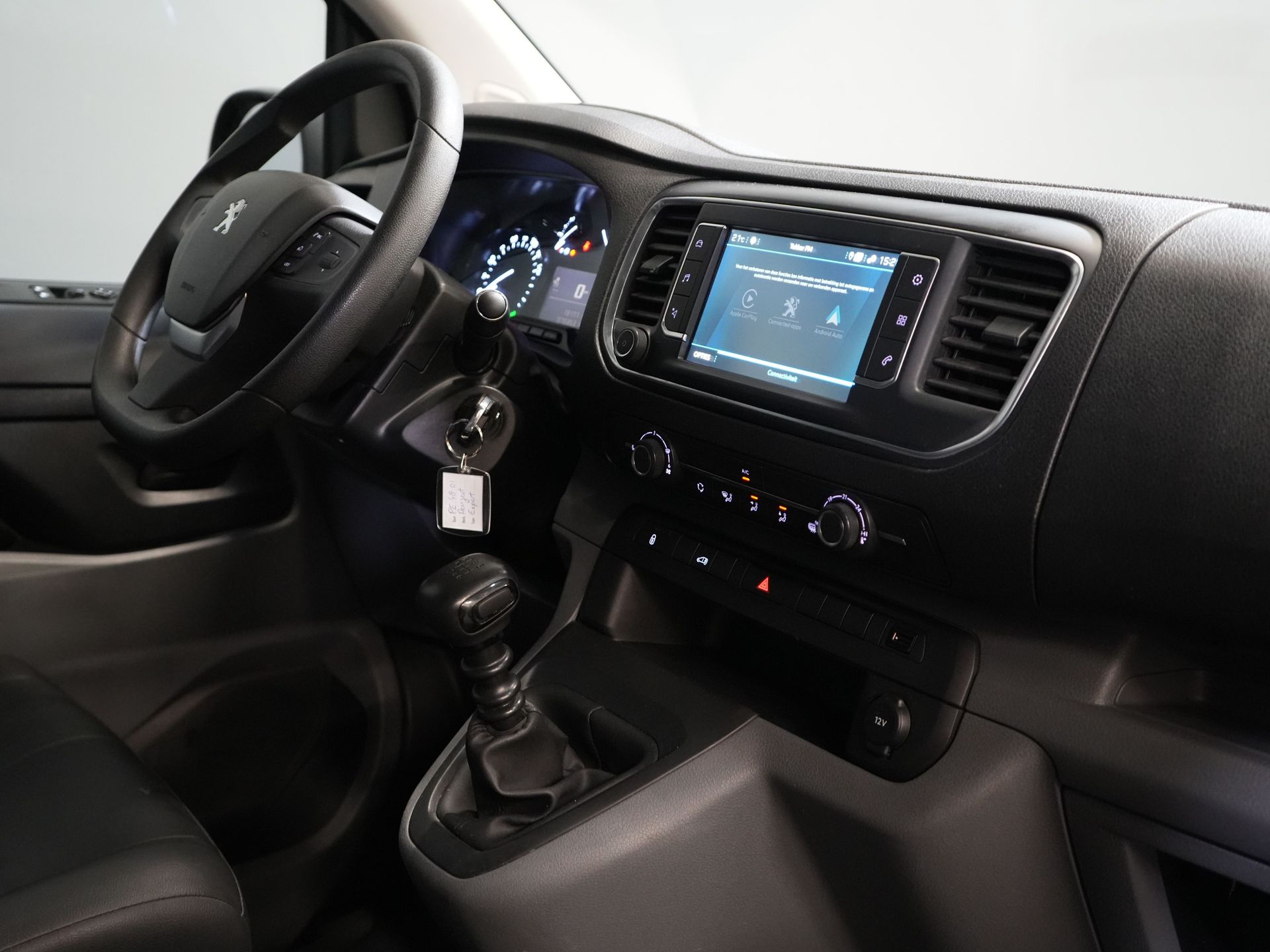 Peugeot Expert Bestelbus 2.0 HDI 125 pk L3 EXPORT ONLY Carplay/ PDC/ Cruise/ Navi/ Trekhaak/ Airco