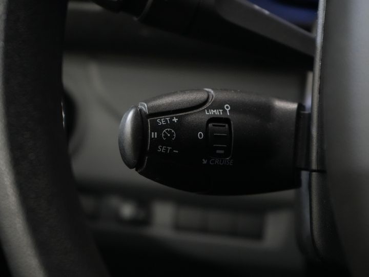 Peugeot Expert Bestelbus 2.0 HDI 125 pk L3 EXPORT ONLY Carplay/ PDC/ Cruise/ Navi/ Trekhaak/ Airco
