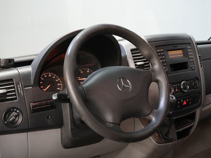 Mercedes-Benz Sprinter Пасажирський транспорт 213 2.2 CDI Авт. L2H2 €13 915,- Вкл. ПДВ (BPM FREE) ЕКСПОРТ Комбі/ 9 осіб/ Kombi/ 9P/ Airco/ PDC