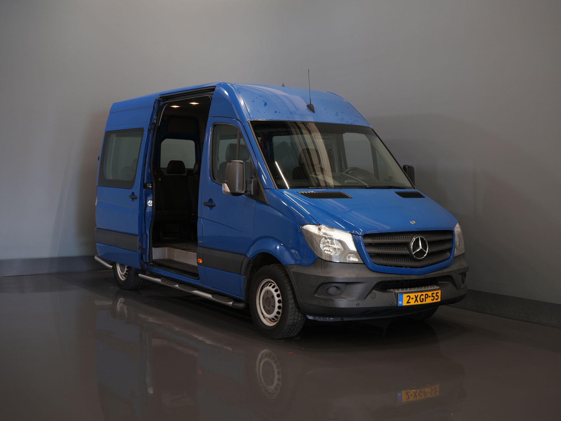 Mercedes-Benz Sprinter Пасажирський транспорт 213 2.2 CDI Авт. L2H2 €13 915,- Вкл. ПДВ (BPM FREE) ЕКСПОРТ Комбі/ 9 осіб/ Kombi/ 9P/ Airco/ PDC