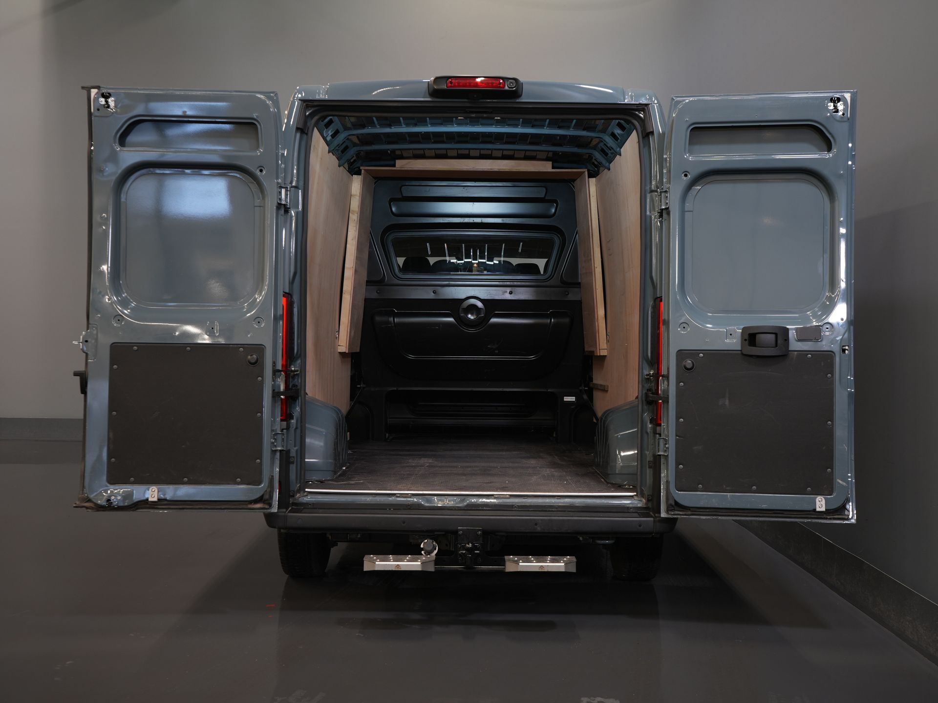 Fiat Ducato Furgone 2.2 MJ 180 CV Aut. L3H2 DC Doppia Cabina ESENTE BPM! 6 Pers./ 2x Porta Scorrevole/ Climatizzatore/ 2,5 t di traino/ Cruise Control/ Telecamera/ Gancio di traino