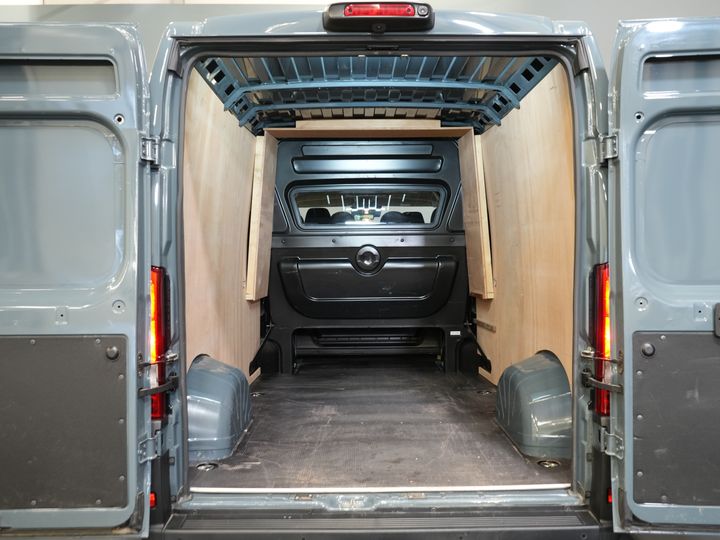 Fiat Ducato Furgone 2.2 MJ 180 CV Aut. L3H2 DC Doppia Cabina ESENTE BPM! 6 Pers./ 2x Porta Scorrevole/ Climatizzatore/ 2,5 t di traino/ Cruise Control/ Telecamera/ Gancio di traino