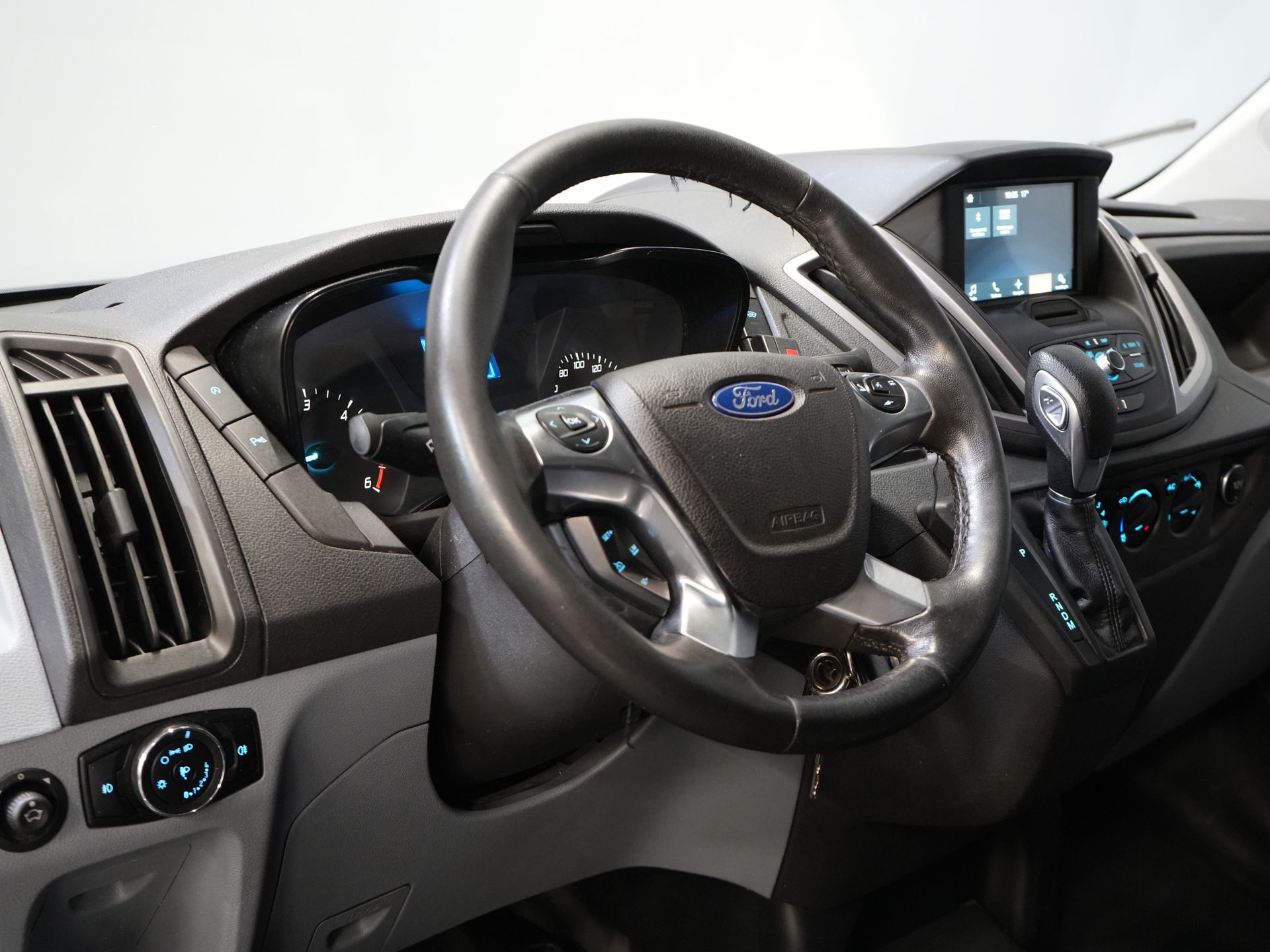 Ford Transit Van 330 2.0 TDCI 130 ch Trend Aut. L3H2 Carplay/ Camera/ PDC/ Cruise/ Towbar/ Airco