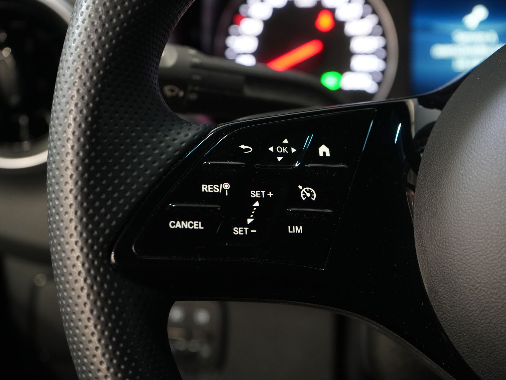 Mercedes-Benz Sprinter Van 317 CDI Aut. L2H2 BPM GRATIS! 3.5t holowanie/montowane siedzenia/ 270 Gr. drzwi/ ogrzewanie siedzeń/Navi/ kamera/ Cruise/ Airco/ DAB