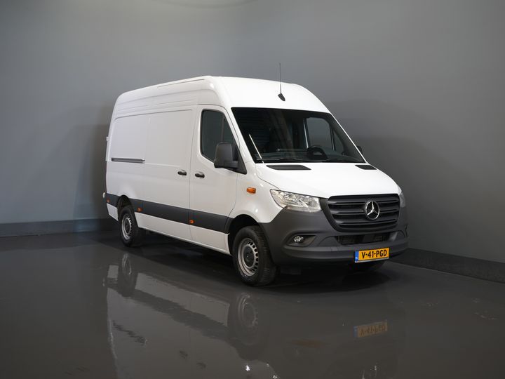 Mercedes-Benz Sprinter Van 317 CDI Aut. L2H2 BPM FREE ! 3,5t remorquage/ siège monté/ portes 270 gr./ siège chauffant/Navi/ caméra/ croisière/ Airco/ DAB
