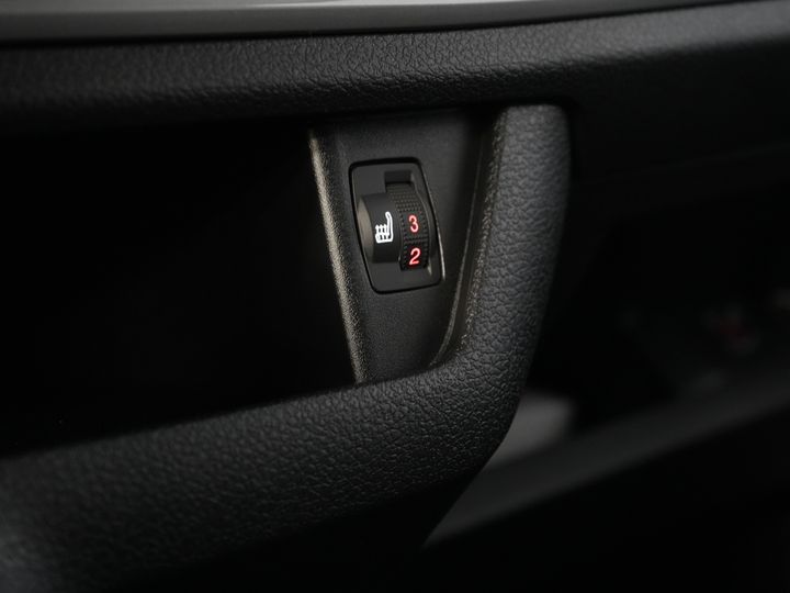 Toyota PROACE Electric Worker Van 75 kWh L3 345 km WLTP LED/ Schnellladegerät/ Keyless/ Adapt.Cruise/ Steerverw./ Stoelverw./ Navi/ Carplay/ Kamera/ PDC/ Airco