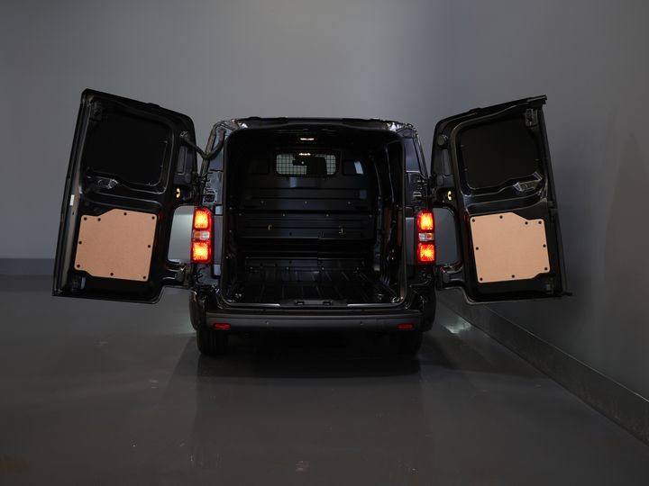 Toyota PROACE Electric Worker Van 75 kWh L3 345 km WLTP LED/ Schnellladegerät/ Keyless/ Adapt.Cruise/ Steerverw./ Stoelverw./ Navi/ Carplay/ Kamera/ PDC/ Airco