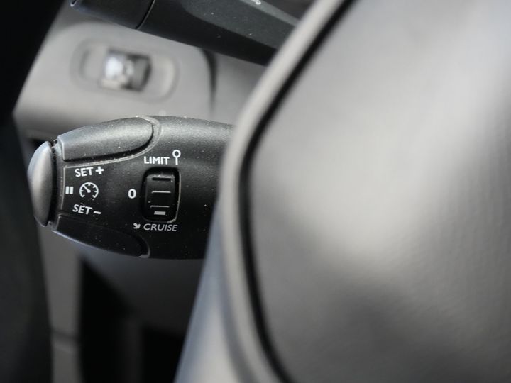 Peugeot Partner Bestelbus 1.6 HDI 75 pk EXPORT ONLY Rijdt Prima/ Volledig Onderhouden/ Airco/