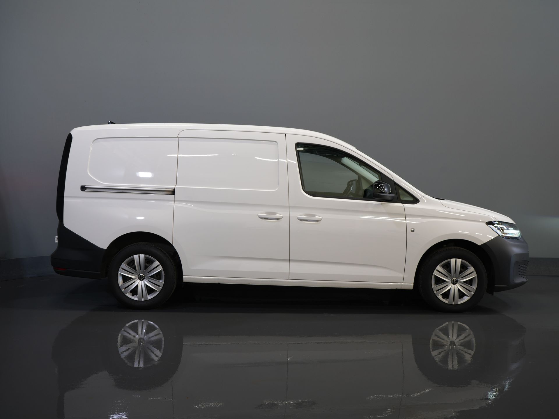 Volkswagen Caddy Cargo Maxi Фургон 2.0 TDI 125 к.с. DSG Aut. Adapt.Cruise/ LED/ Carplay/ Обігрівач салону/ Підігрів сидінь/ PDC