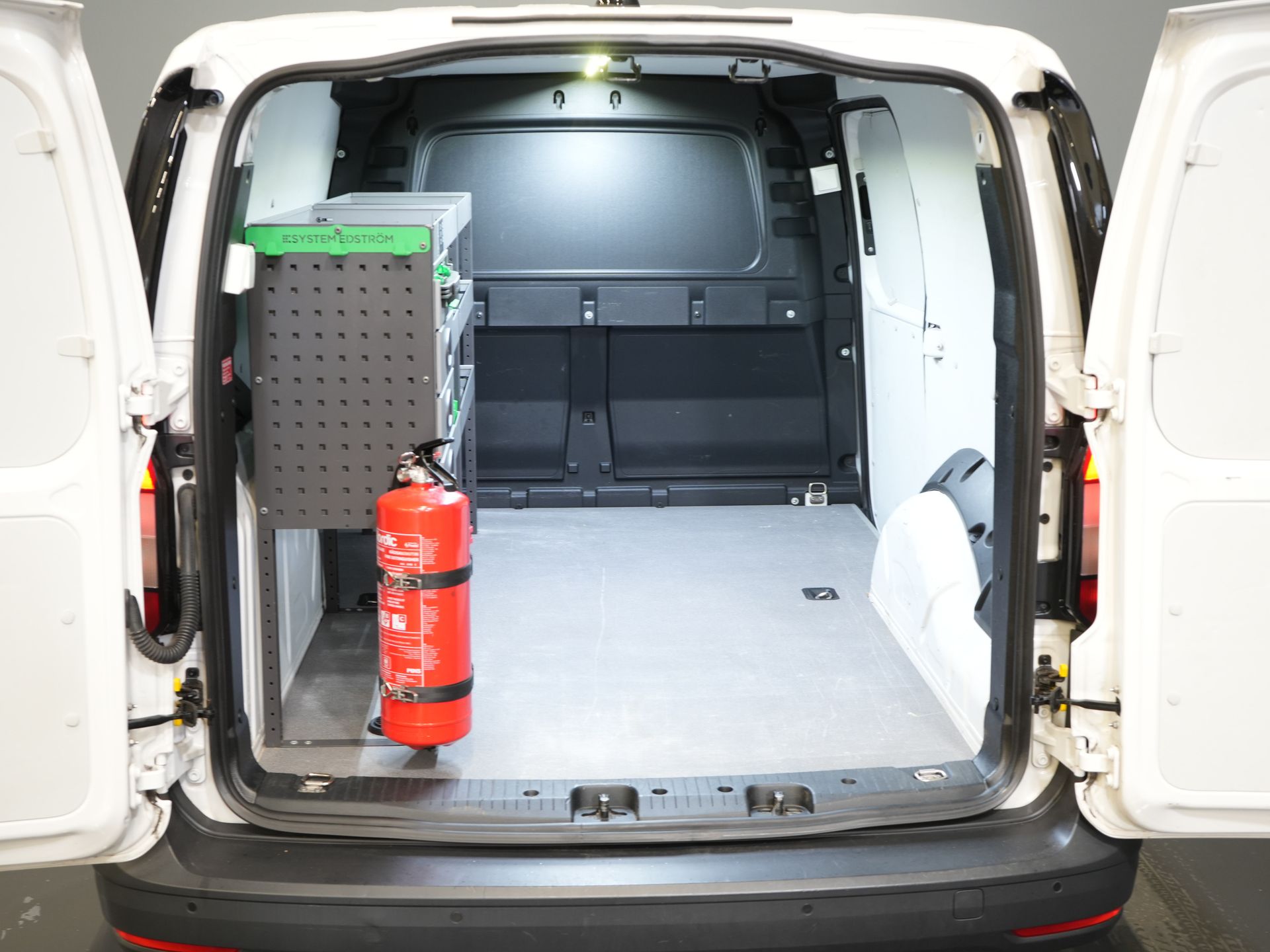 Volkswagen Caddy Cargo Maxi Фургон 2.0 TDI 125 к.с. DSG Aut. Adapt.Cruise/ LED/ Carplay/ Обігрівач салону/ Підігрів сидінь/ PDC