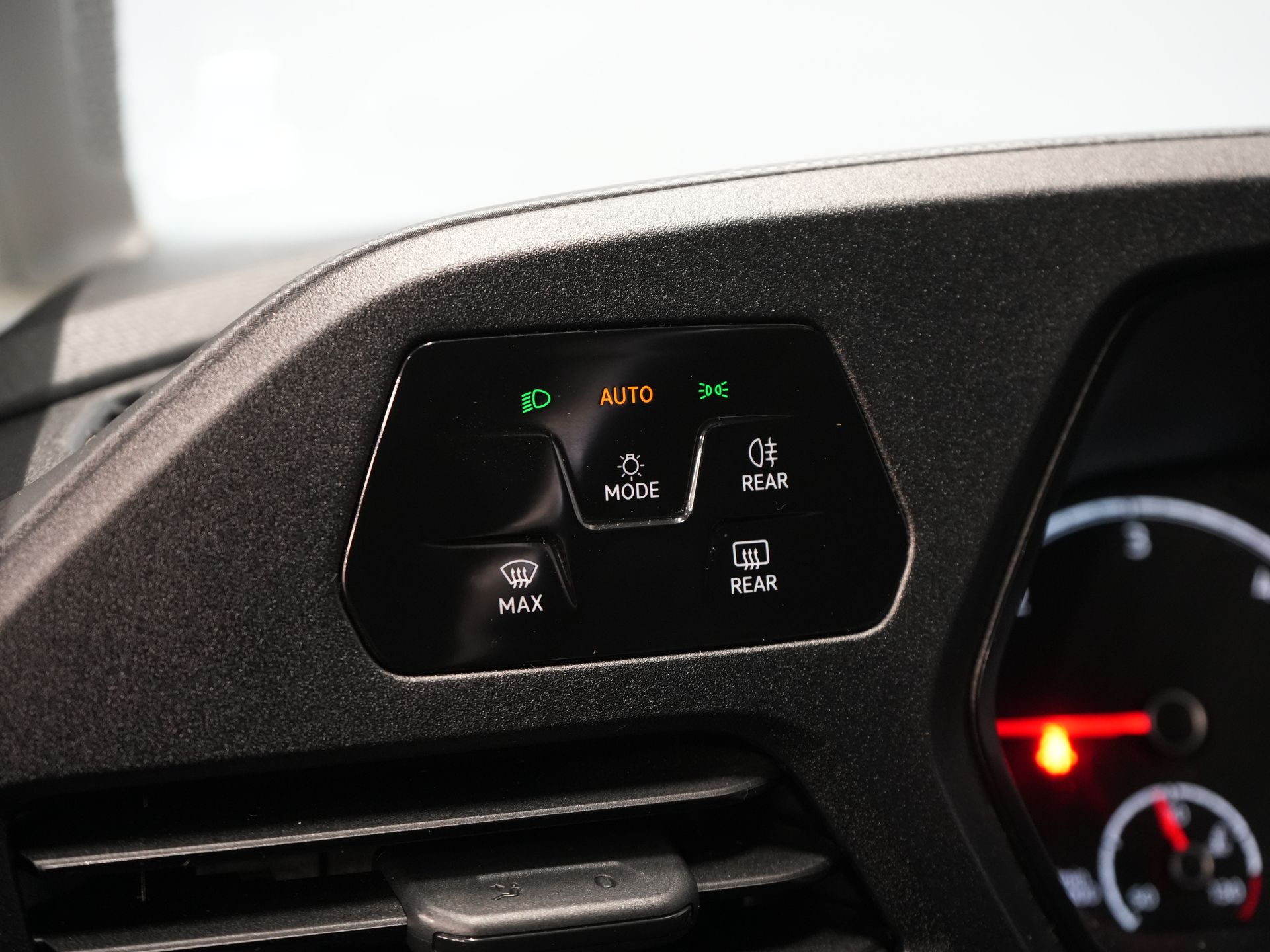 Volkswagen Caddy Cargo Maxi Фургон 2.0 TDI 125 к.с. DSG Aut. Adapt.Cruise/ LED/ Carplay/ Обігрівач салону/ Підігрів сидінь/ PDC