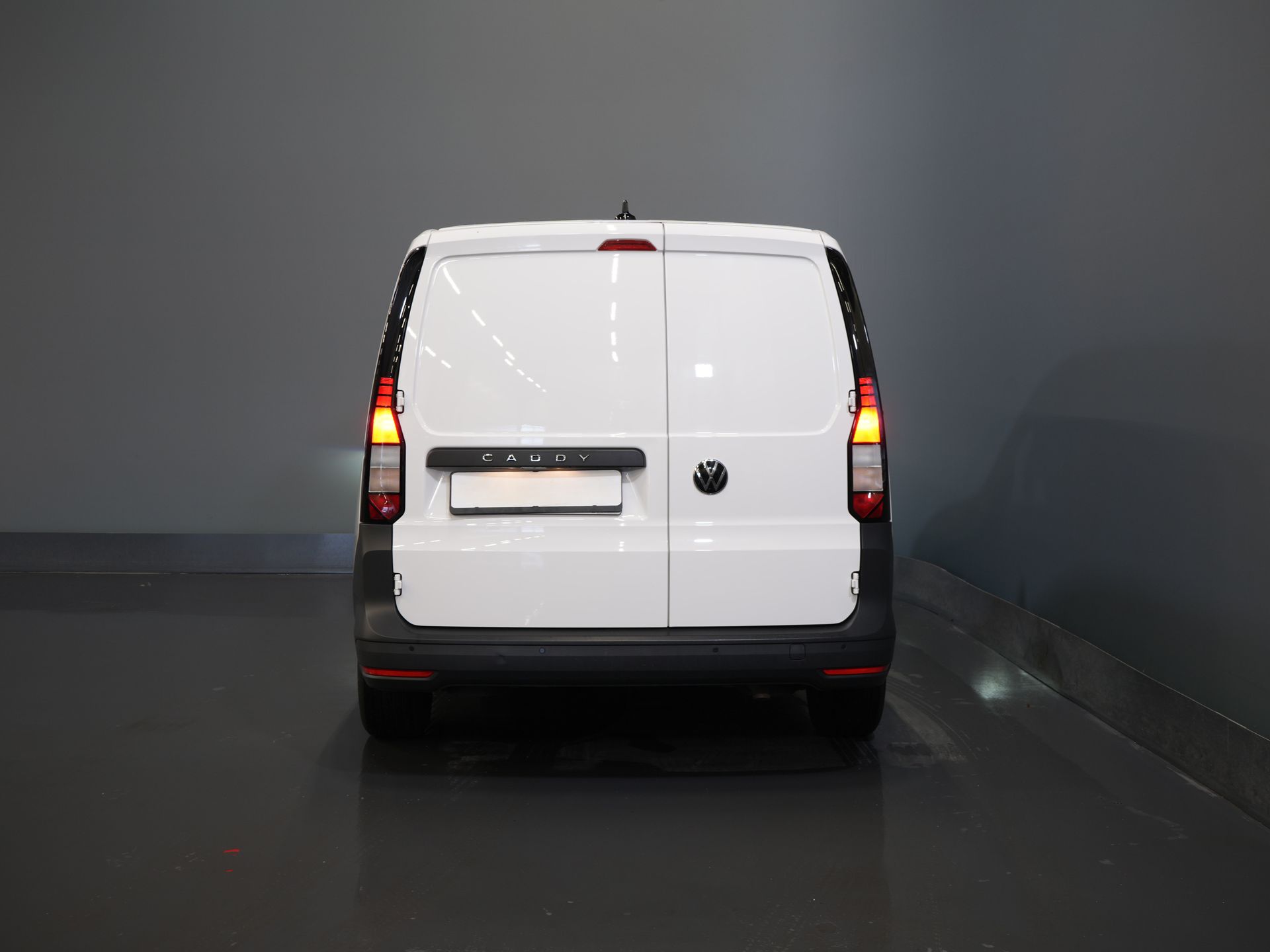 Volkswagen Caddy Cargo Maxi Фургон 2.0 TDI 125 к.с. DSG Aut. Adapt.Cruise/ LED/ Carplay/ Обігрівач салону/ Підігрів сидінь/ PDC