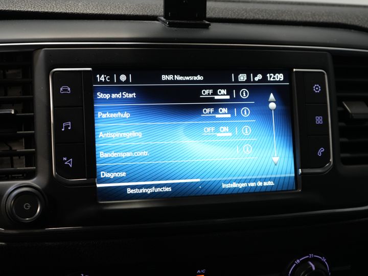 Toyota ProAce Worker Bestelbus 1.5 D-4D 120PK Live Carplay/ Cruise/ Airco/ LMV/ Trekhaak/ Navi/ Camera/ PDC NL Auto