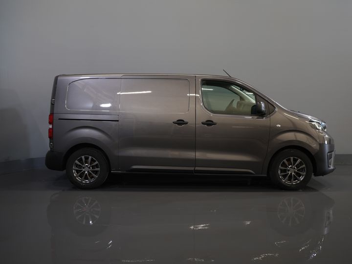 Toyota ProAce Worker Bestelbus 1.5 D-4D 120PK Live Carplay/ Cruise/ Airco/ LMV/ Trekhaak/ Navi/ Camera/ PDC NL Auto