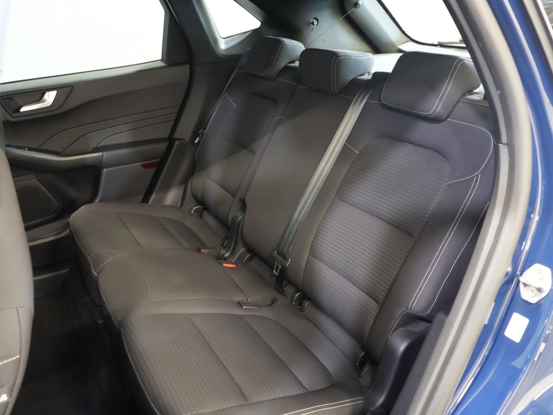 Ford Kuga SUV 2.5 PHEV 225 pk Titanium LED/ Carplay/ Virtual Cockpit/ Elek.Trekhaak/ Navi/ Camera/ PDC/ Climate/ Keyless