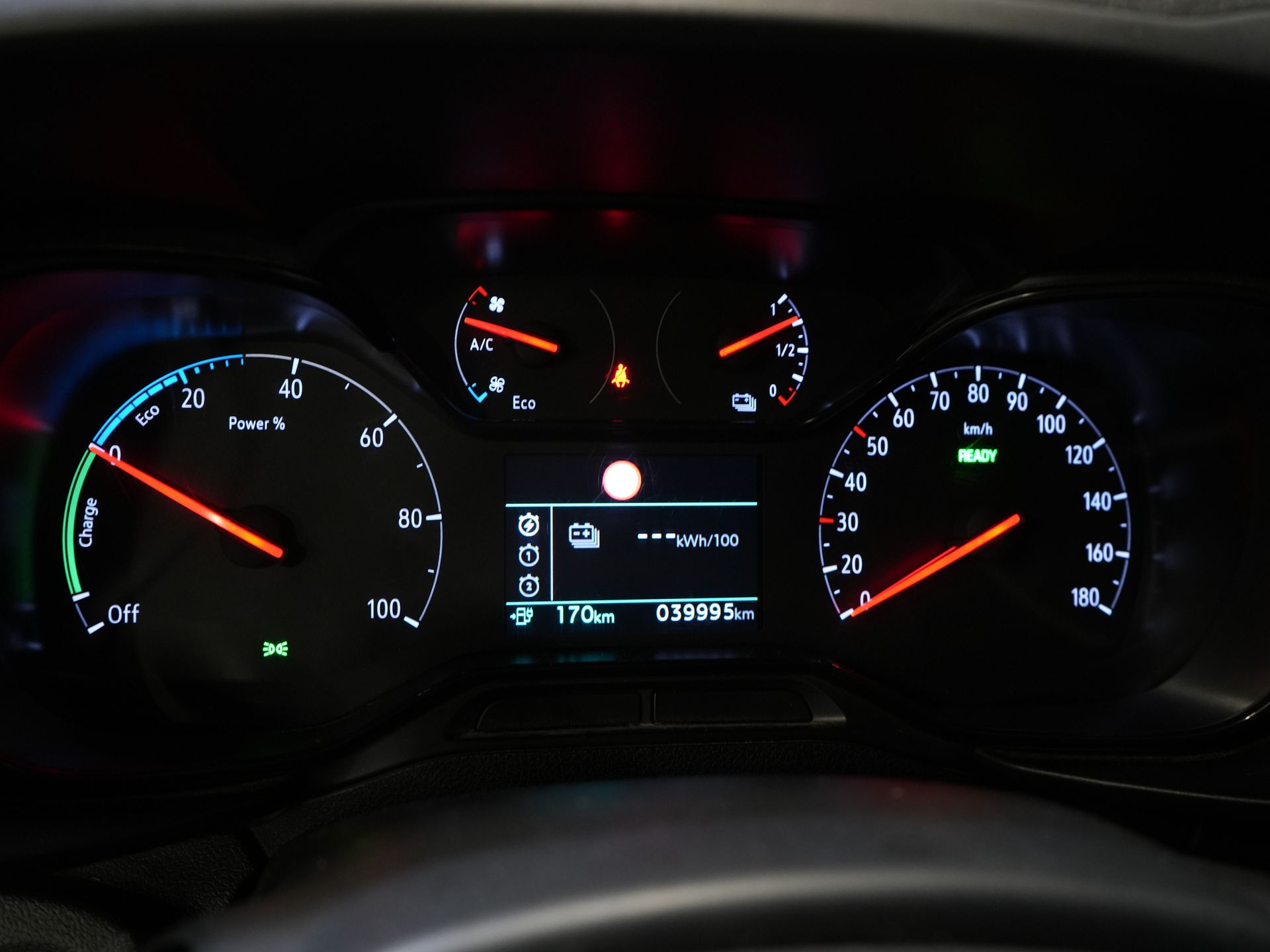 Opel Combo-e Bestelbus L2 50 kWh 135 pk 315km WLTP BPM VRIJ! Snellader/ Carplay/ Climate/ Imperiaal/ Cruise/ Head-up/ Stoel+Stuurverw./ Trekhaak