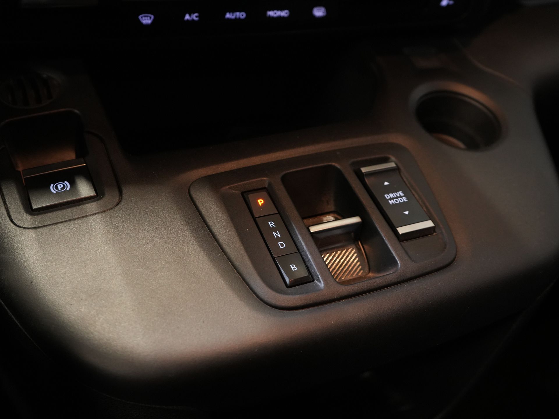 Opel Combo-e Bestelbus L2 50 kWh 135 pk 315km WLTP BPM VRIJ! Snellader/ Carplay/ Climate/ Imperiaal/ Cruise/ Head-up/ Stoel+Stuurverw./ Trekhaak