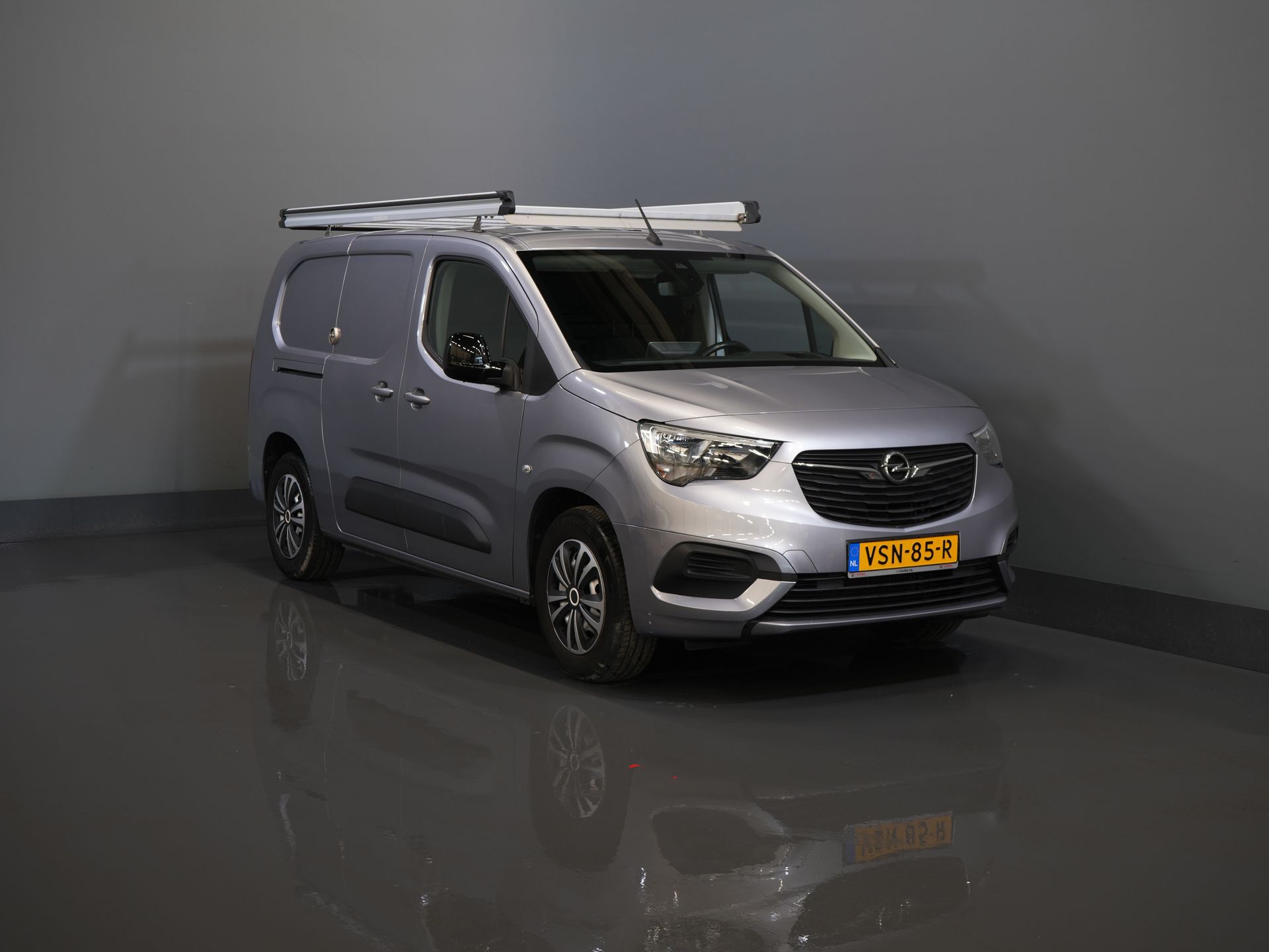 Opel Combo-e Bestelbus L2 50 kWh 135 pk 315km WLTP BPM VRIJ! Snellader/ Carplay/ Climate/ Imperiaal/ Cruise/ Head-up/ Stoel+Stuurverw./ Trekhaak