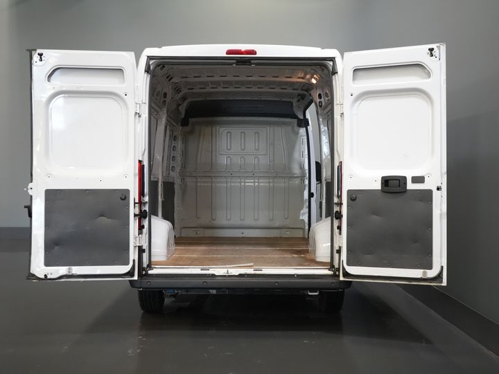 Peugeot Boxer Van 2.2 HDi 120 KM L2H2 BPM GRATIS! 2.5t Tow/ Navi/ PDC/ Cruise/ Airco