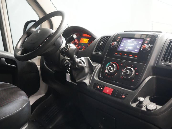 Peugeot Boxer Van 2.2 HDi 120 KM L2H2 BPM GRATIS! 2.5t Tow/ Navi/ PDC/ Cruise/ Airco