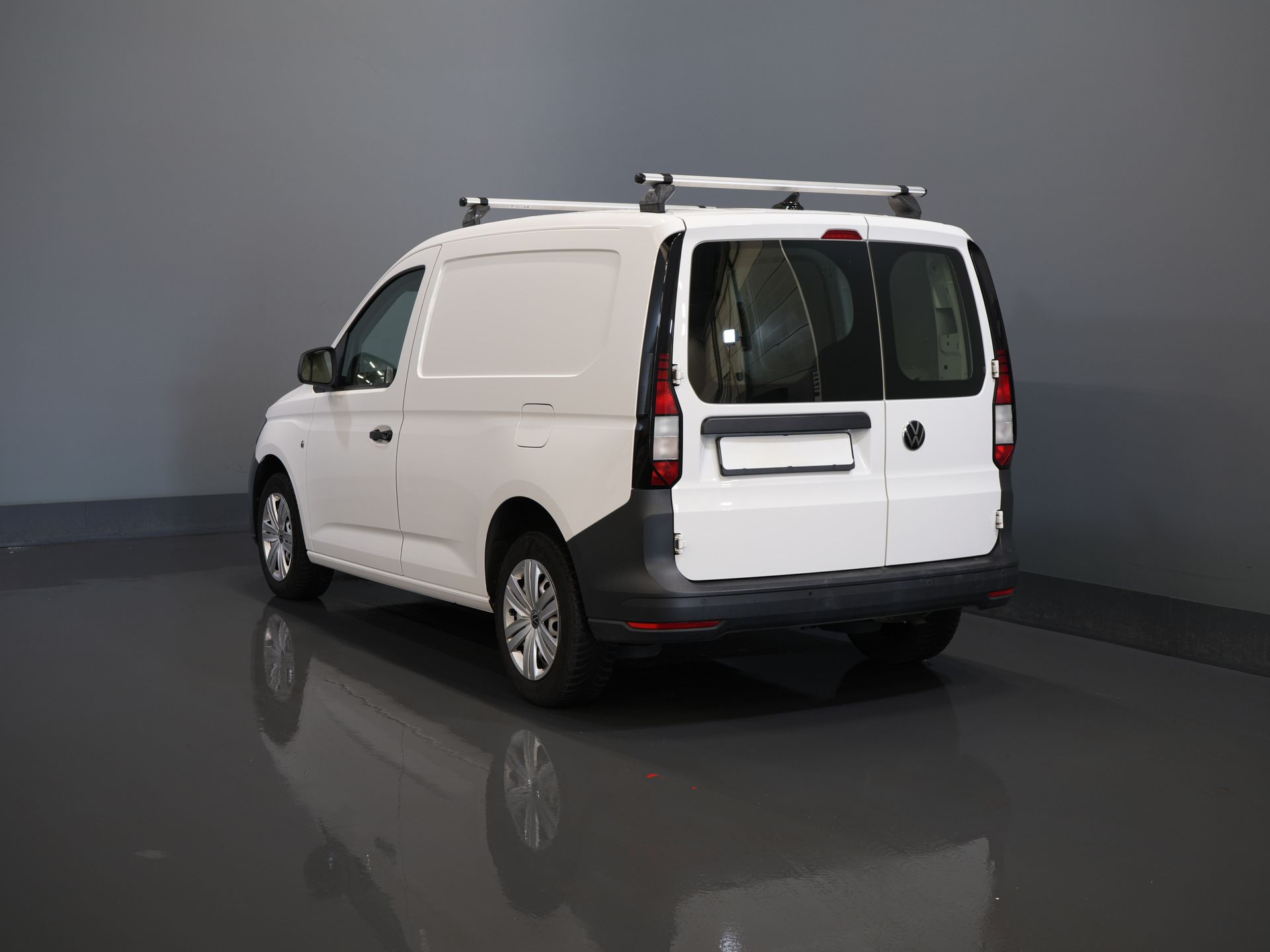 Volkswagen Caddy Cargo Bestelbus 1.5 TSI 115 pk BENZINE BPM VRIJ! Airco/ PDC/ DAB/ Dakdragers