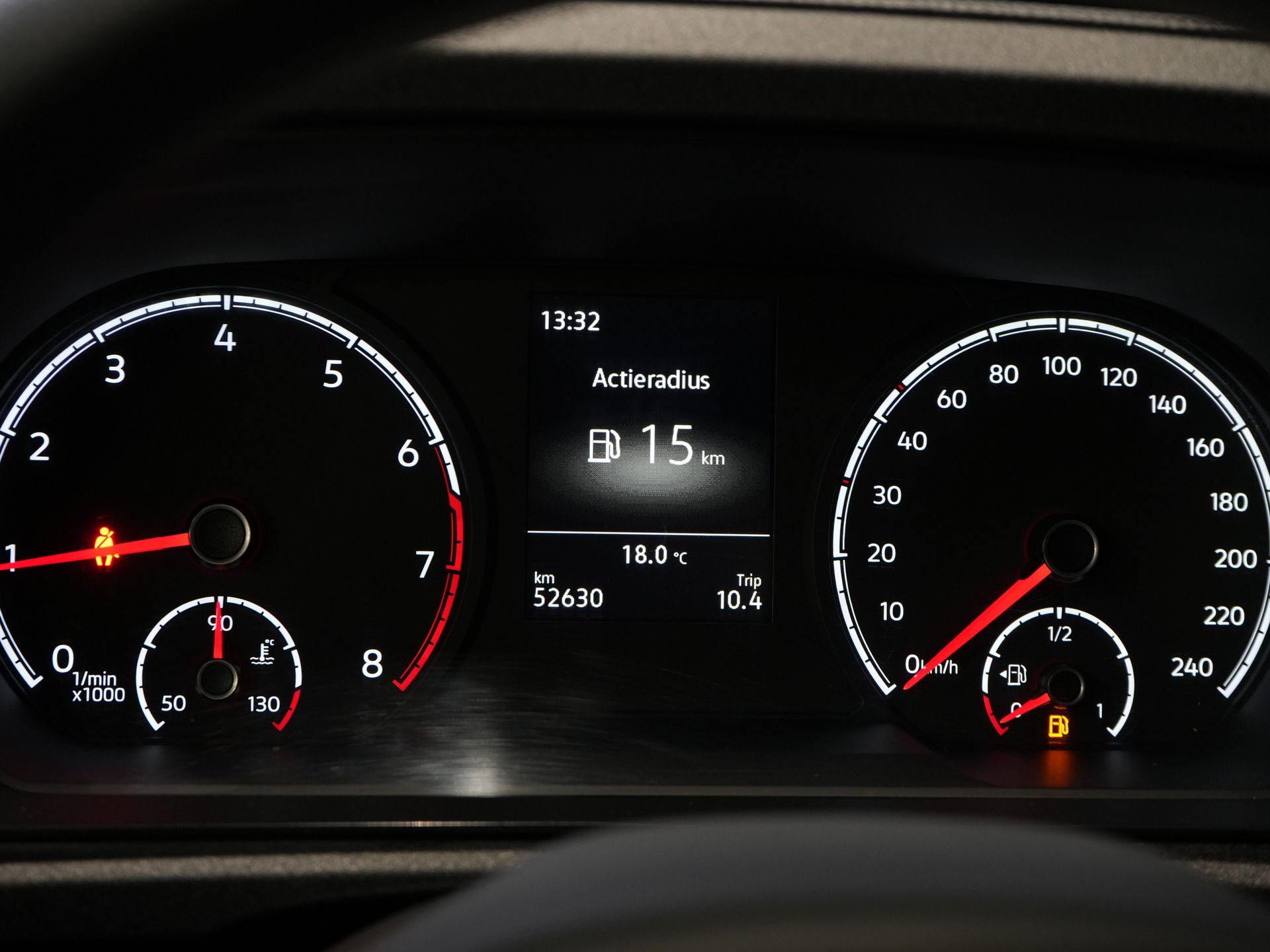 Volkswagen Caddy Cargo Bestelbus 1.5 TSI 115 pk BENZINE BPM VRIJ! Airco/ PDC/ DAB/ Dakdragers