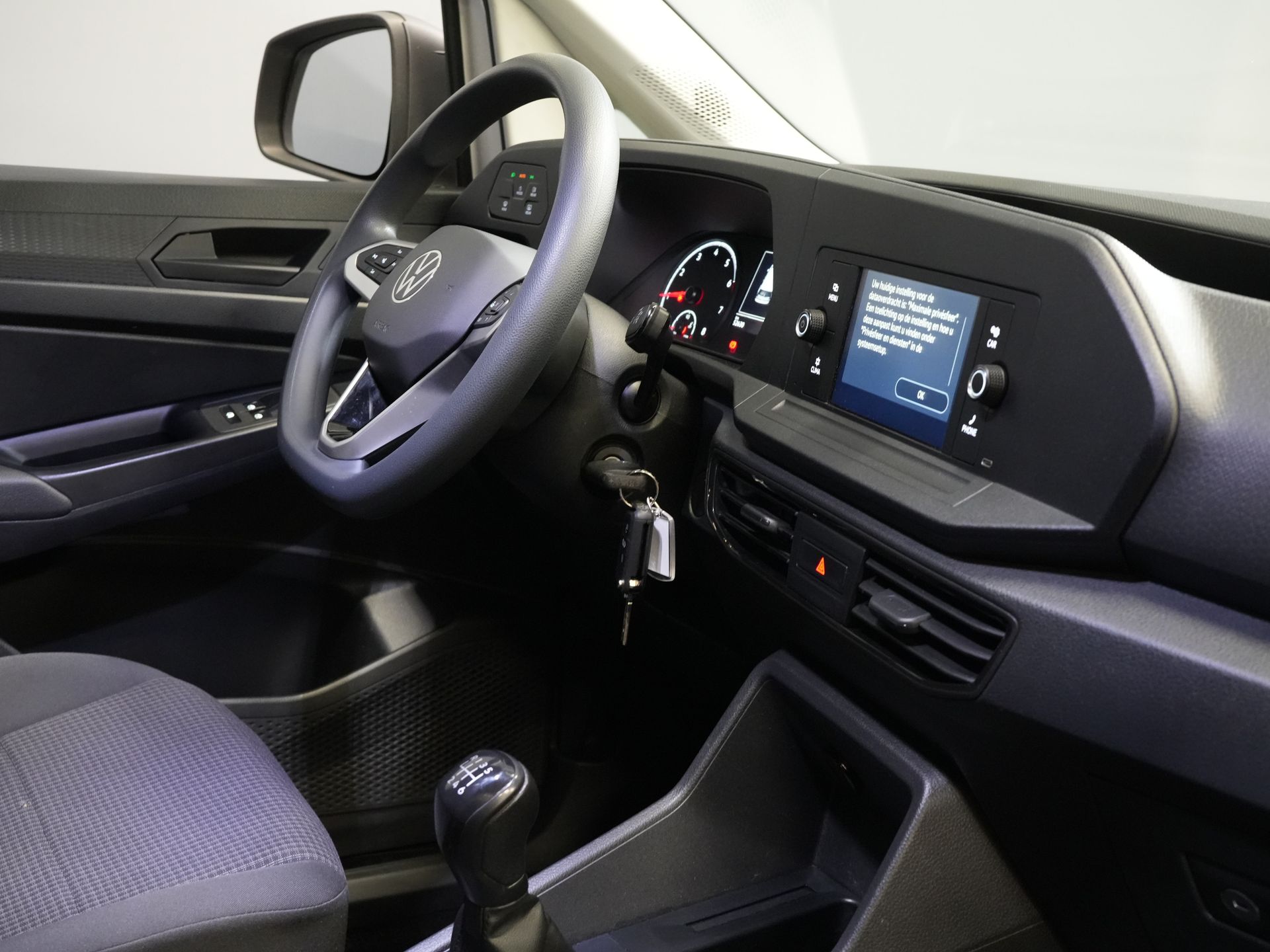 Volkswagen Caddy Cargo Bestelbus 1.5 TSI 115 pk BENZINE BPM VRIJ! Airco/ PDC/ DAB/ Dakdragers
