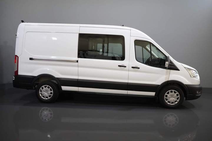 Ford Transit Furgón 2.0 TDCI 130 CV L3H2 DC Doble Cabina 7 Pers./ Cinturón V.V./ Adapt. Cruise/ CarPlay/ PDC/ Navi/ Camera/ Airco/ Towbar