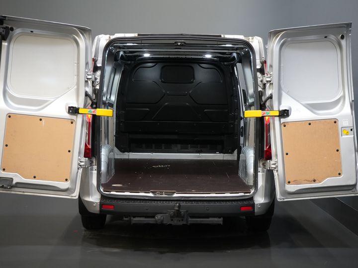 Ford Transit Custom Van 2.0 TDCI 130 hp L2 BPM FREE! NL Auto/ Carplay/ Kamera/ PDC/ Cruise/ LMV/ Anhängerkupplung