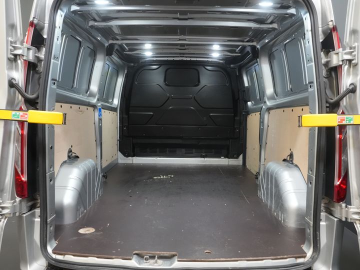 Ford Transit Custom Van 2.0 TDCI 130 hp L2 BPM FREE! NL Auto/ Carplay/ Kamera/ PDC/ Cruise/ LMV/ Anhängerkupplung