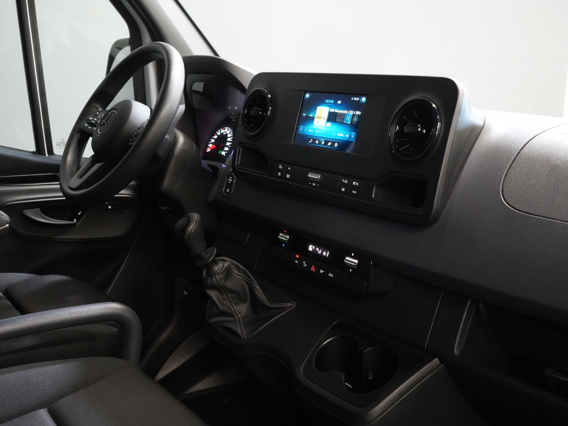 Mercedes-Benz Sprinter Bakwagen 317 1.9 CDI BPM FREE! 445x211x225/ Dhollandia tailgate/ CarPlay/ Seatverw./ Navi/ Airco/ Camera/ Cruise