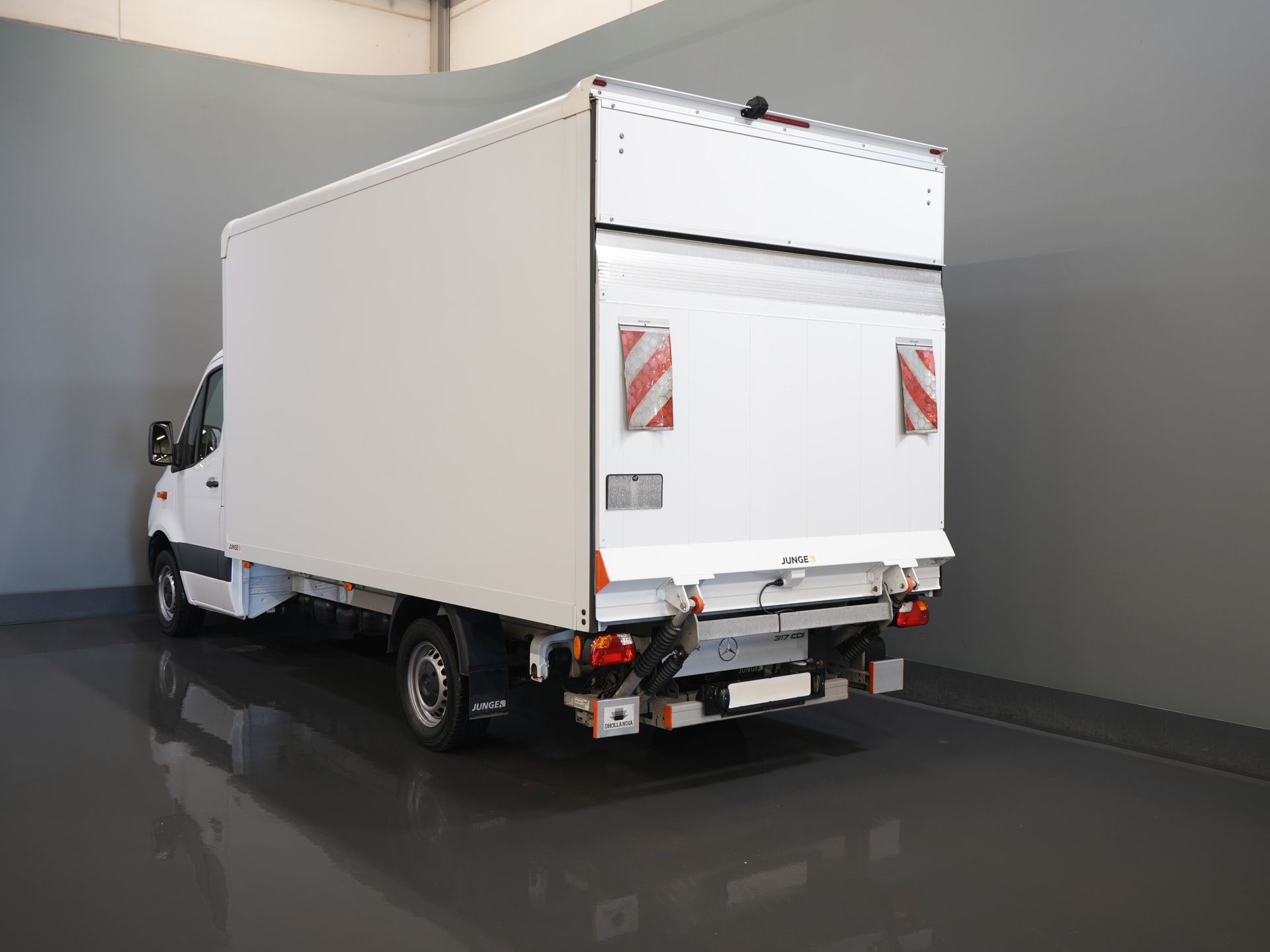 Mercedes-Benz Sprinter Bakwagen 317 1.9 CDI BPM FREE! 445x211x225/ Dhollandia tailgate/ CarPlay/ Seatverw./ Navi/ Airco/ Camera/ Cruise